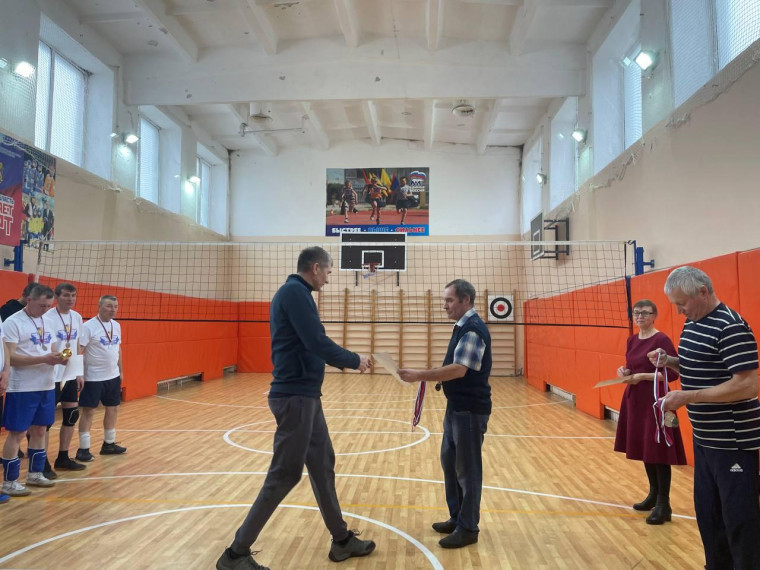 Турнир по волейболу.